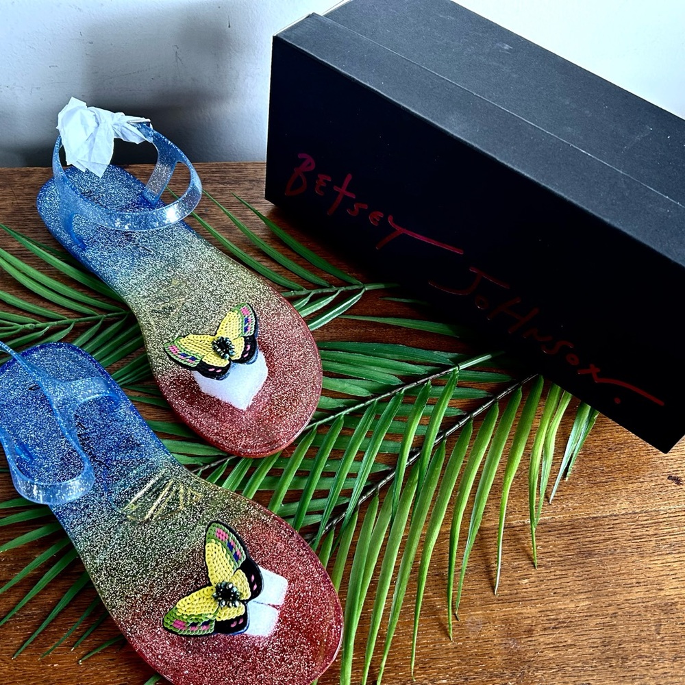 NWT Betsey Johnson Tabby Butterfly Sandal - Picture 4 of 9